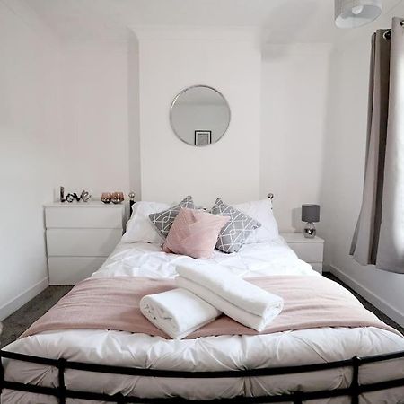 Convenient & Central 2-Bed House ノリッチ エクステリア 写真